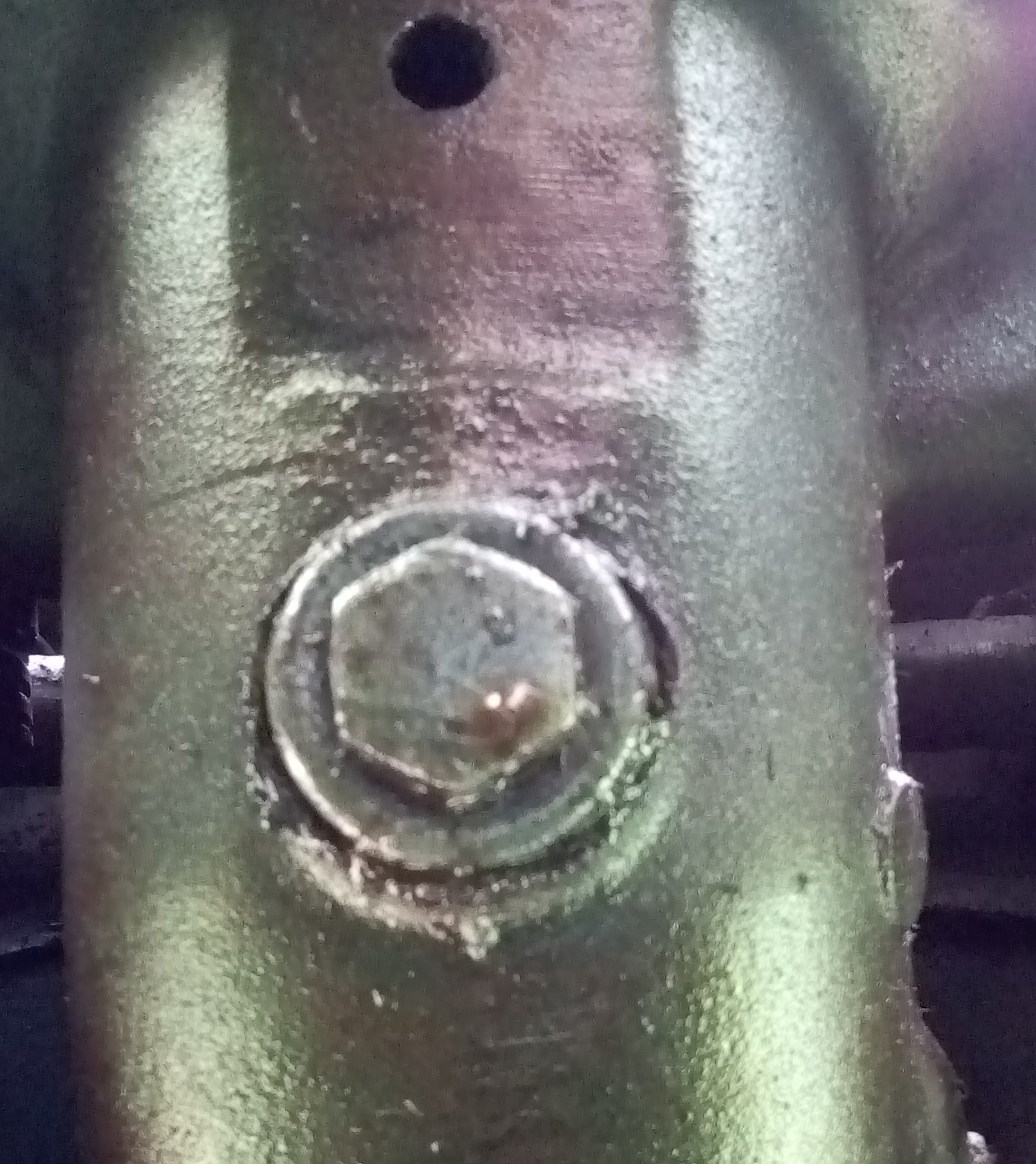 Gearbox drain plug.jpg