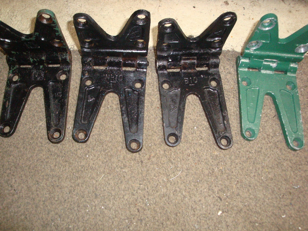 2019_0605hinges0002.JPG