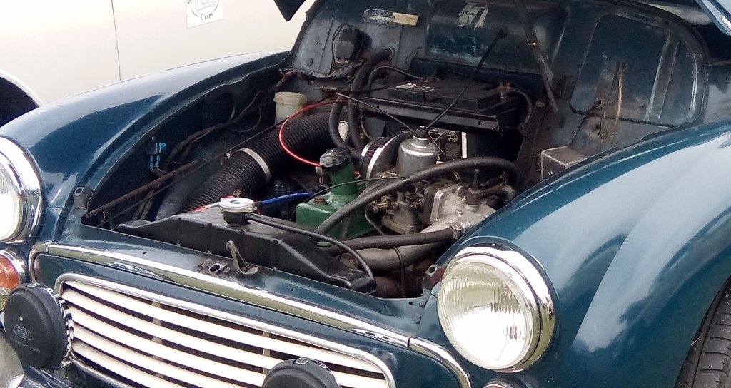 interesting carb setup (1024x544).jpg